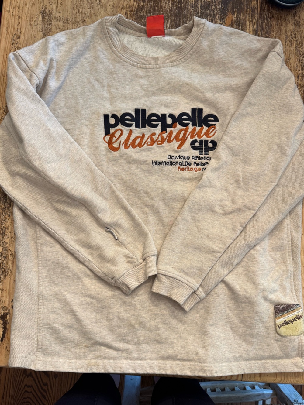 Vintage 80’s Pelle Pelle Crewneck Sweatshirt in cream with Black & Rust Logo XXL